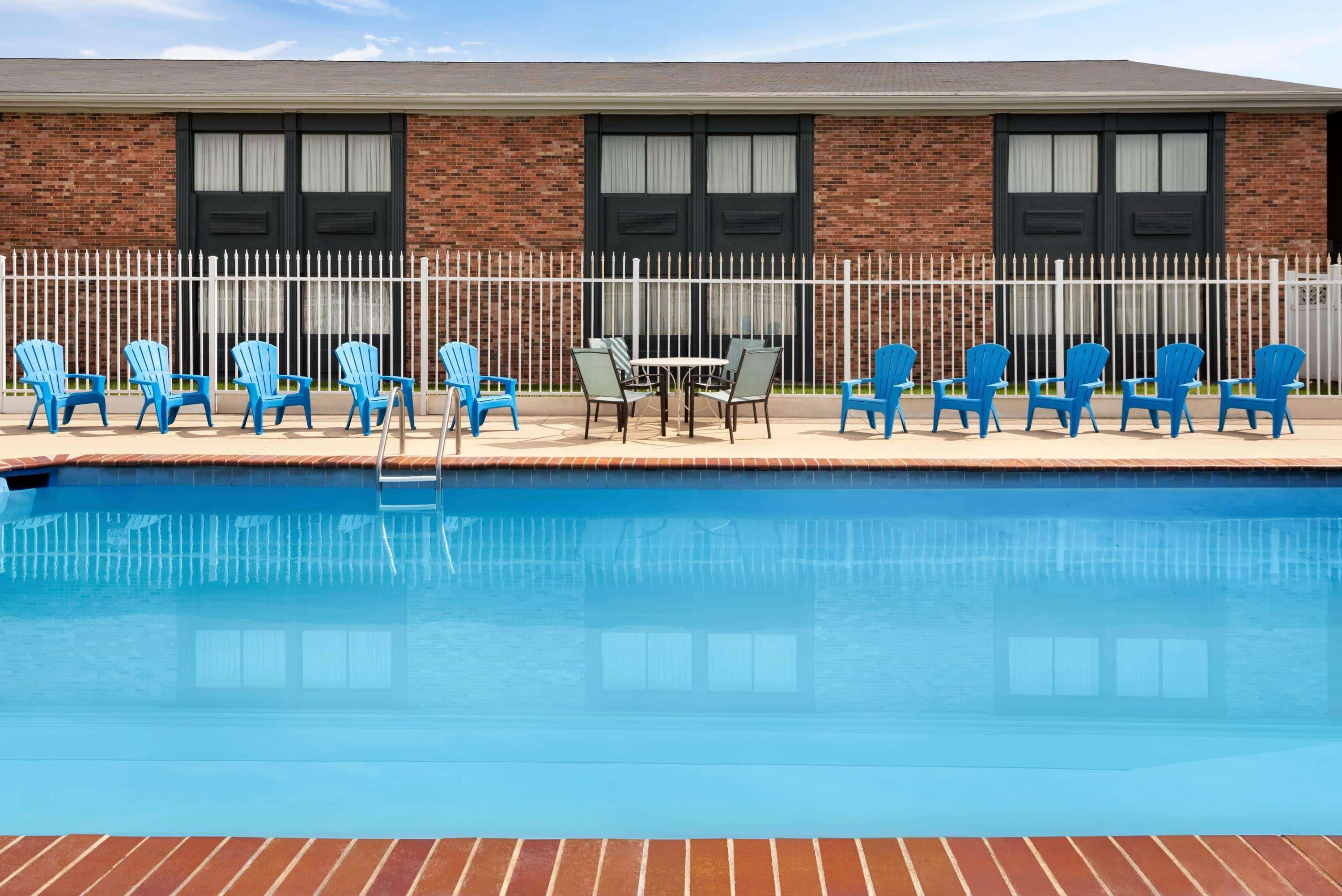 Hotel Super 8 By Wyndham Des Moines Exterior foto